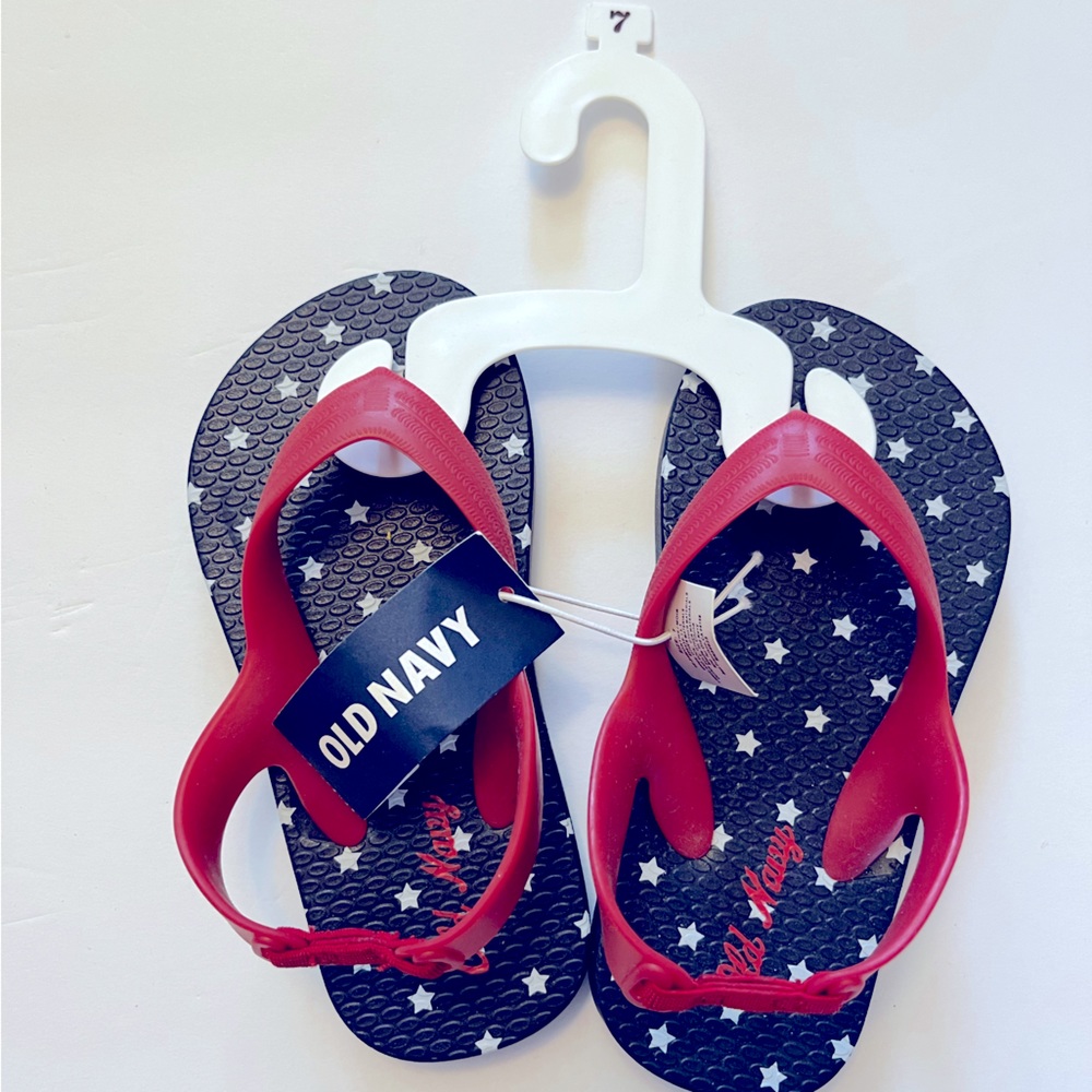 Vintage Old Navy flip flops for toddlers, never been worn.